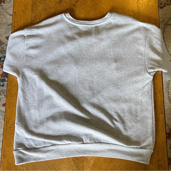 Women’s XL Light Up Tom and Jerry Gray Crew Neck Christmas Sweater - Picture 2 of 11